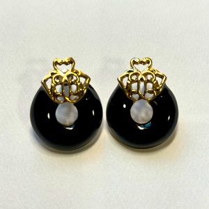 Vintage black and gold tone enamel pierced earrings
